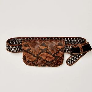 Free People Animal Instinct Pocket Belt Bag. Leather Waist Bag.